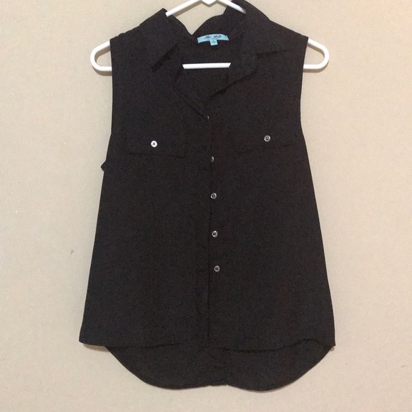 ☀️BLACK SLEEVELESS BLOUSE - Picture 1 of 4